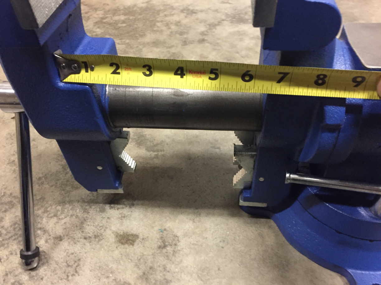 an image measuring the length below the jaws of the 750-di vise