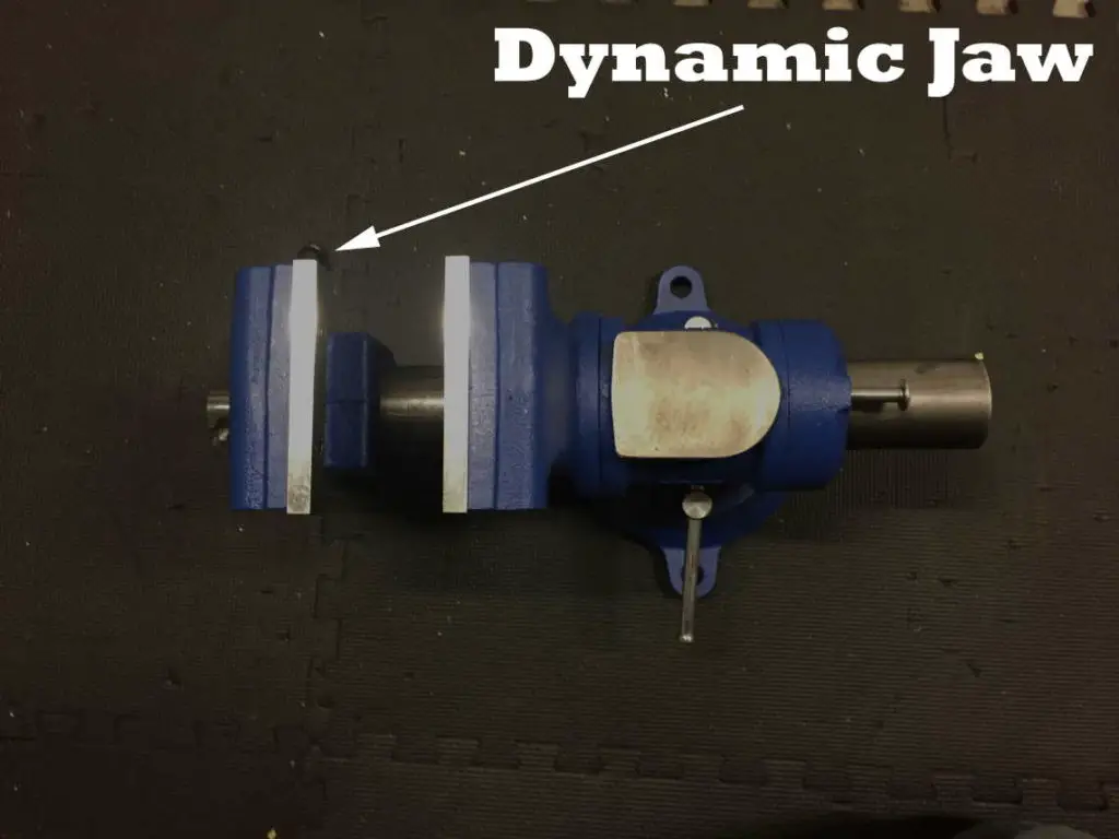 an image illustrating the dynamic / mobile jaw in a vise