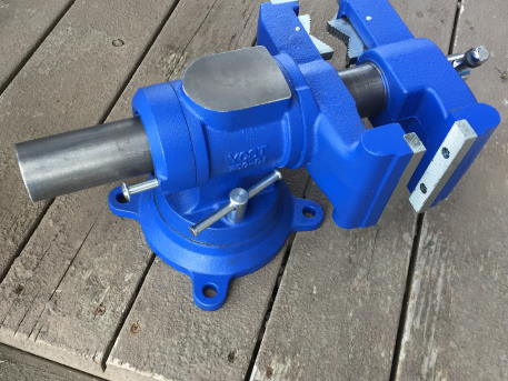 an image of a multi jaw swivel vise fully assembled