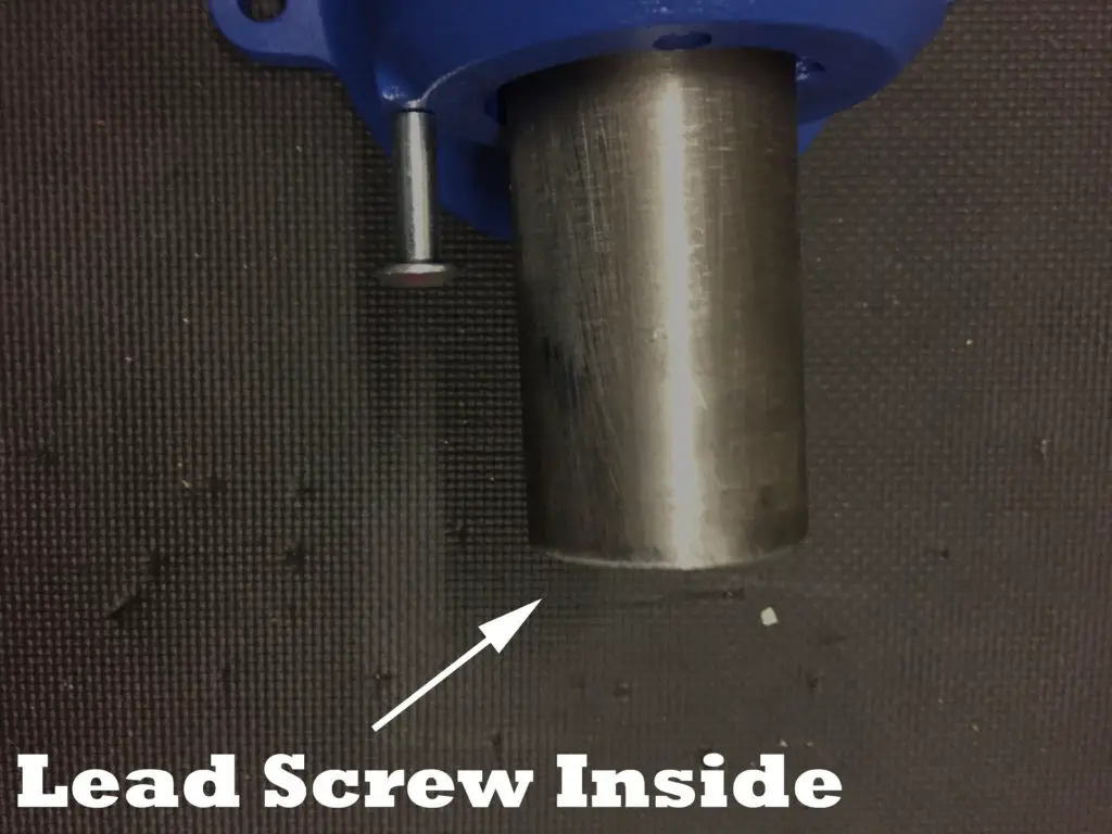 an image showing the casing a of a vise lead screw