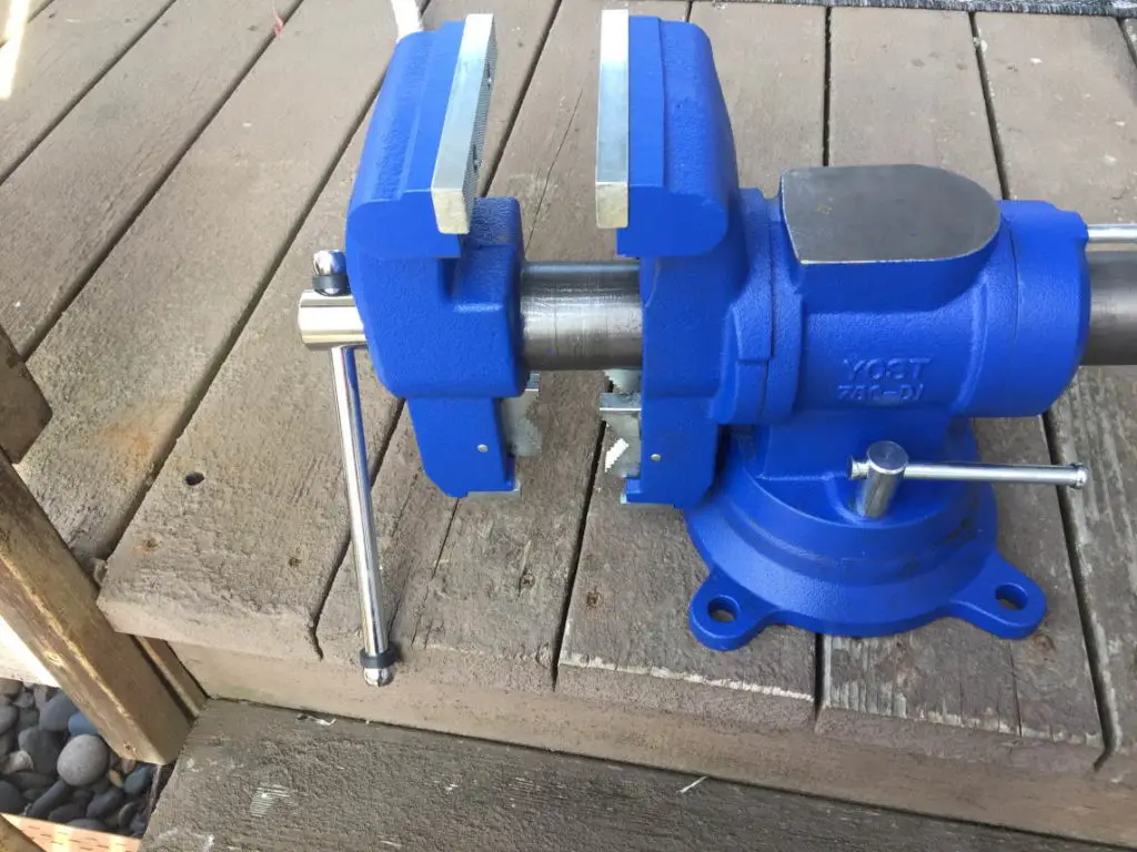 How to use a multipurpose vise
